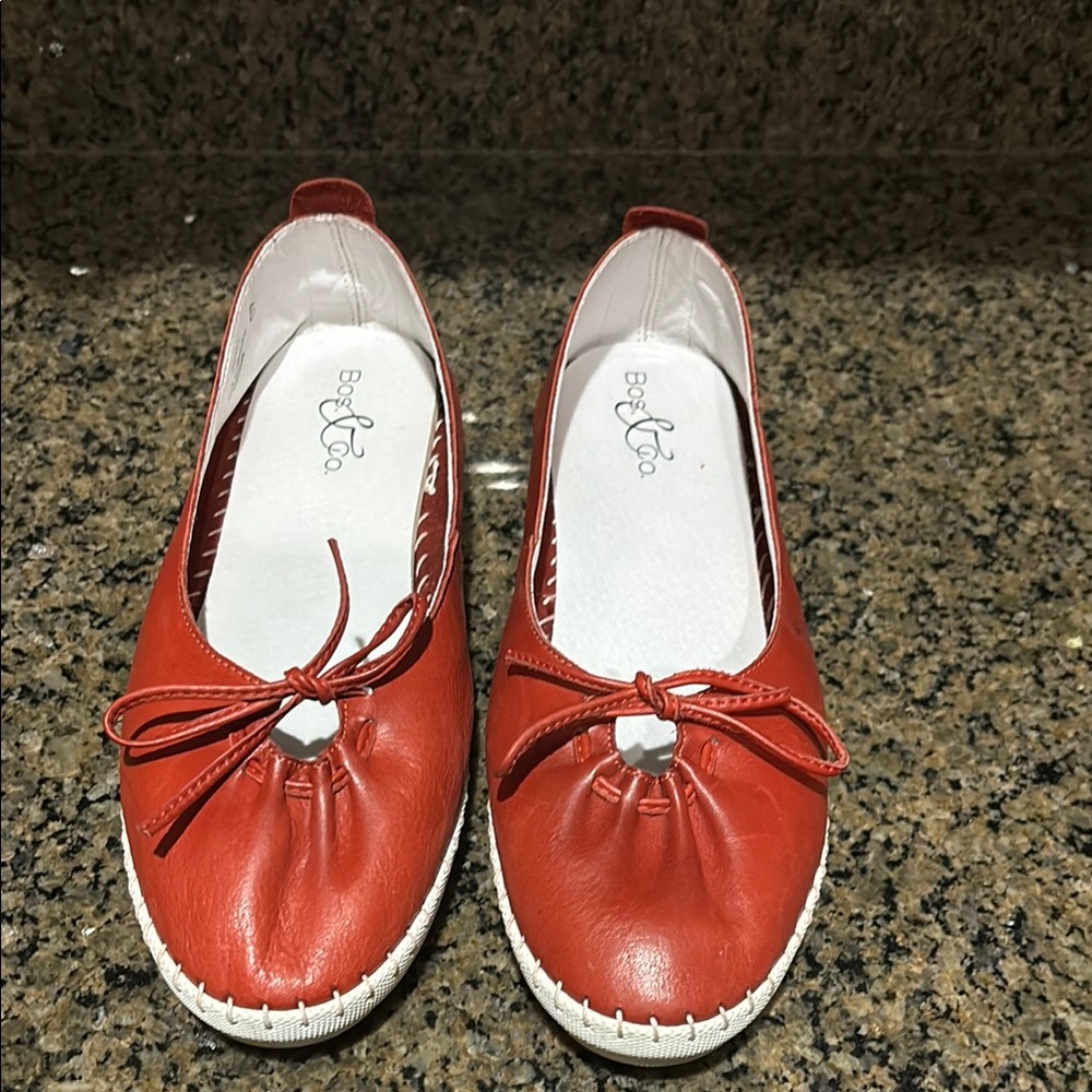 Bos.&co.Red Ballet Flats with Bow Detail